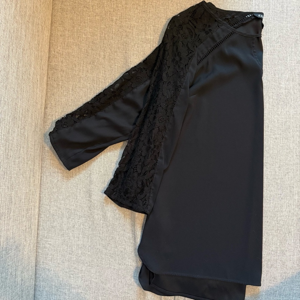 Express Black Lace Sleeve Women's Top - Picture 4 of 4